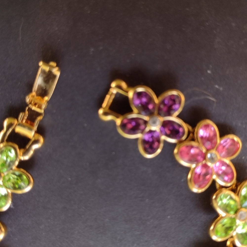 Pretty Nolan Miller Garden Bracelet  1/2" Austrian Crystals - Picture 2 of 2